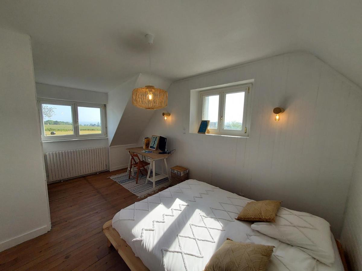 Maison Au Coeur Du Bourg, Plages A Pied プルガヌー エクステリア 写真