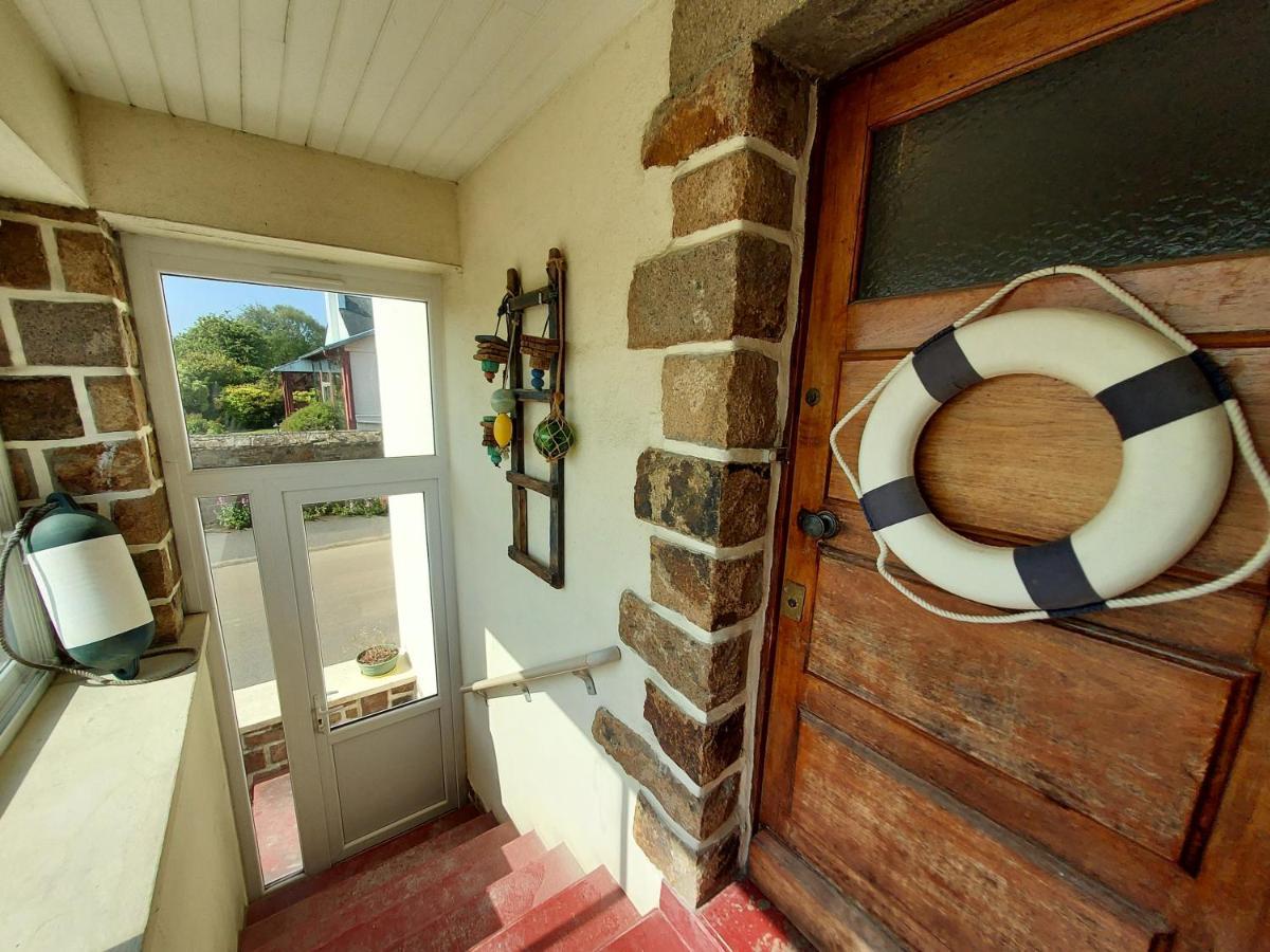 Maison Au Coeur Du Bourg, Plages A Pied プルガヌー エクステリア 写真