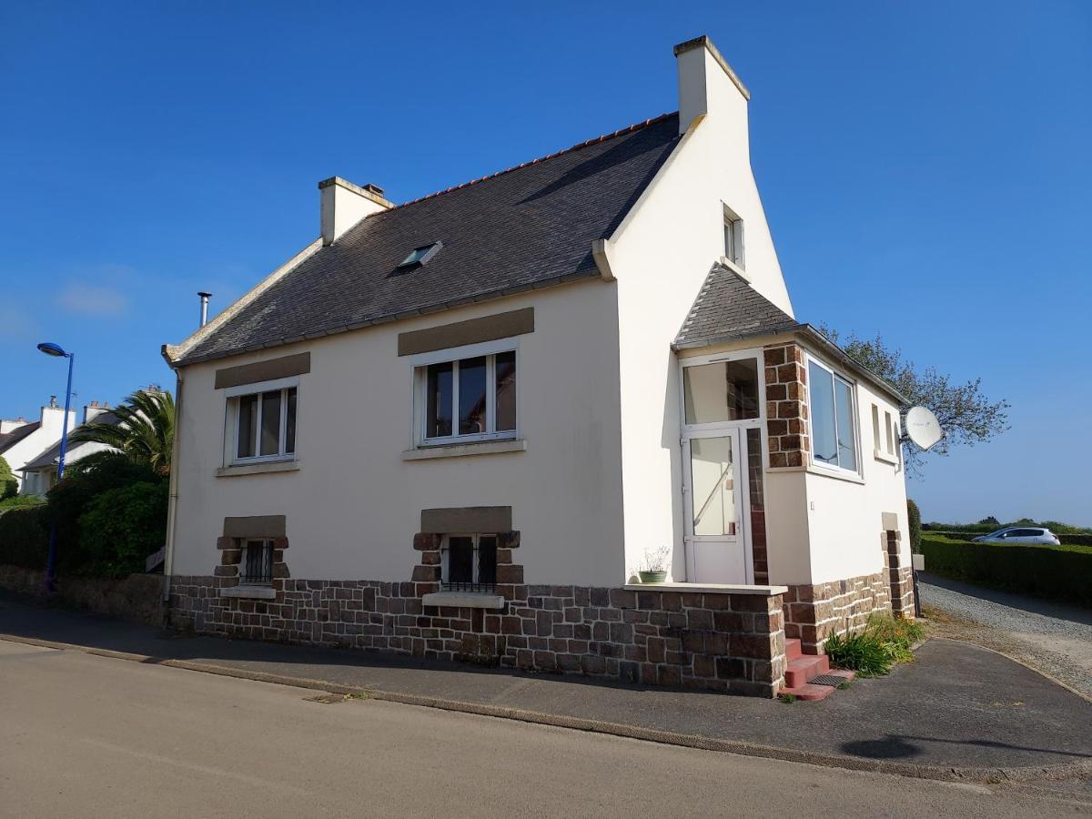 Maison Au Coeur Du Bourg, Plages A Pied プルガヌー エクステリア 写真